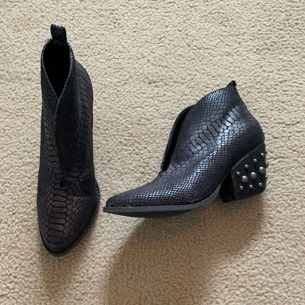 Stud Booties!